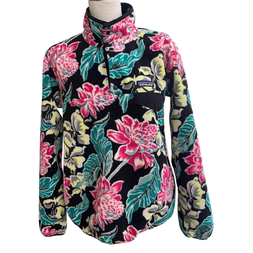 Patagonia Synchilla Snap-T Floral Fleece Pullover Mondays Black size sm Womens